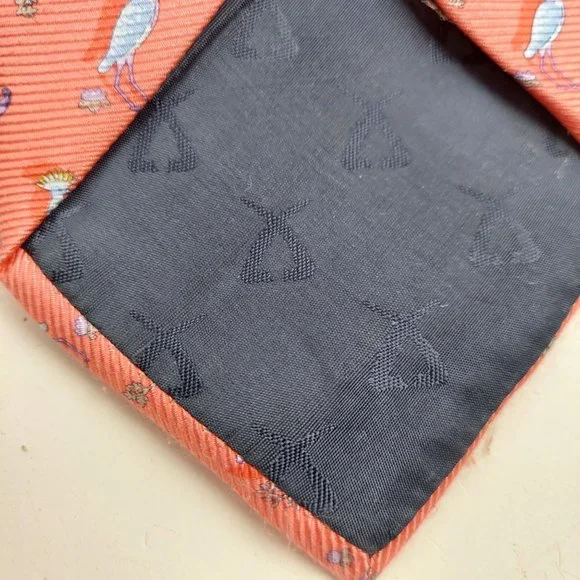 Leonard Red Bird Printed 100% Silk Mens Necktie Pointed Standard Size - Picture 6 of 6